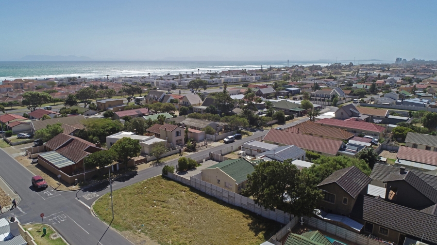 3 Bedroom Property for Sale in Gordons Bay Central Western Cape